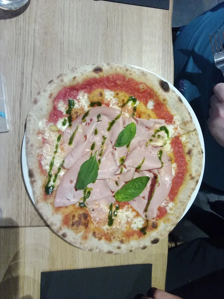 Pizza Reine